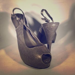 Jennifer Lopez Peeptoe Pumps